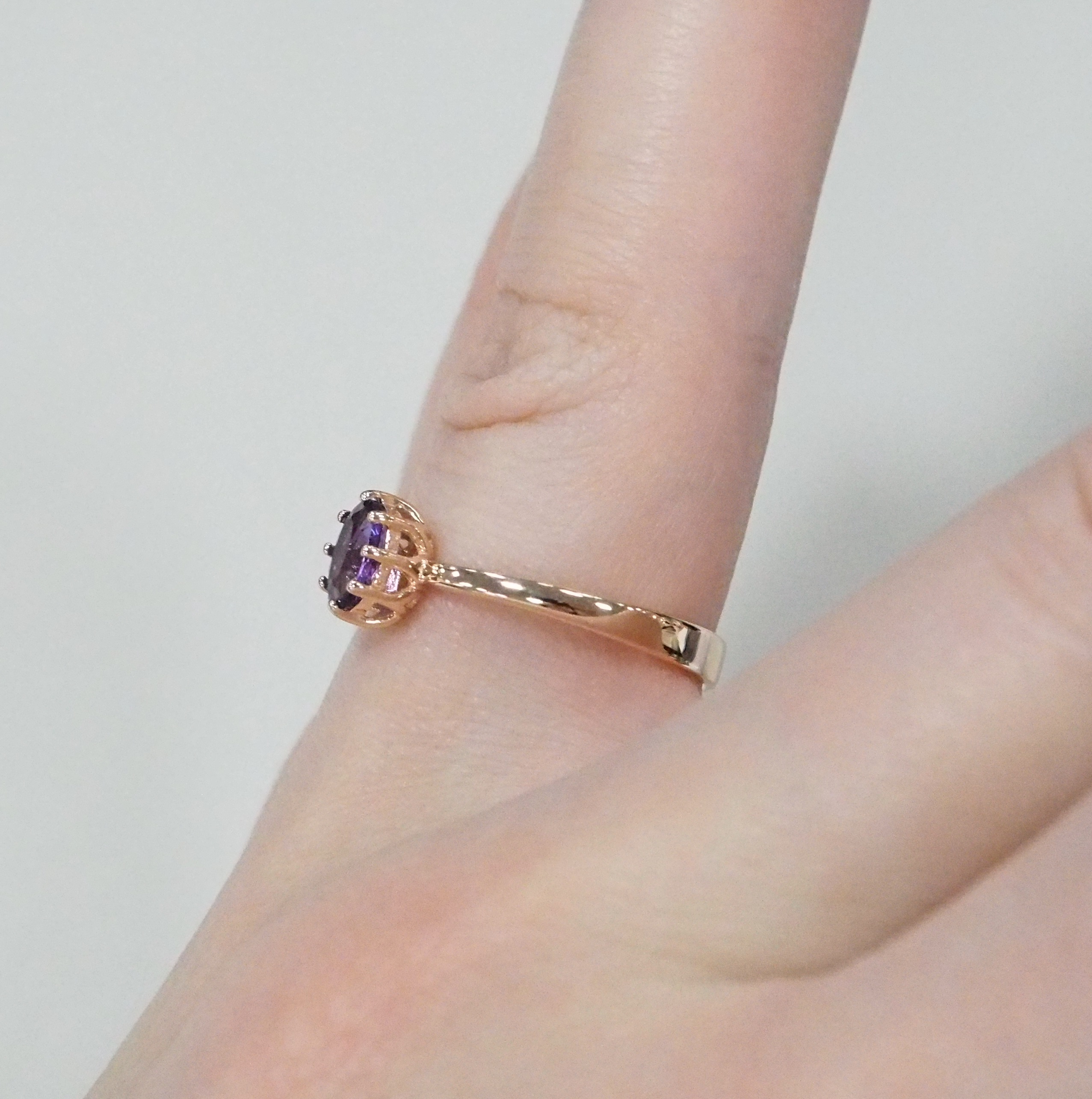 Серебряное кольцо с аметистом